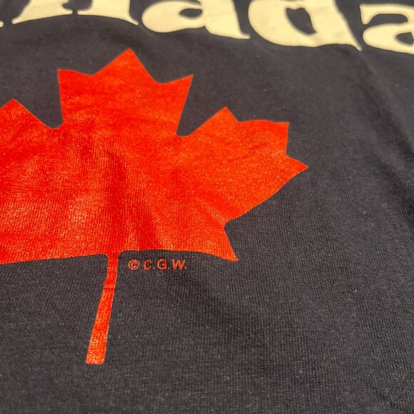 CGW Canada Maple Leaf T (M) - Picture 3 of 5